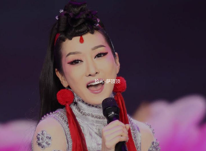 時空對話：解鎖薩頂頂?shù)母枨判邪袂笆?，探尋玄妙音符背后的故? width=