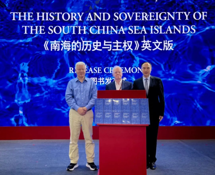迷霧南海:一場(chǎng)關(guān)于美轟炸機(jī)現(xiàn)身南海繞大圈的深度對(duì)話(huà)