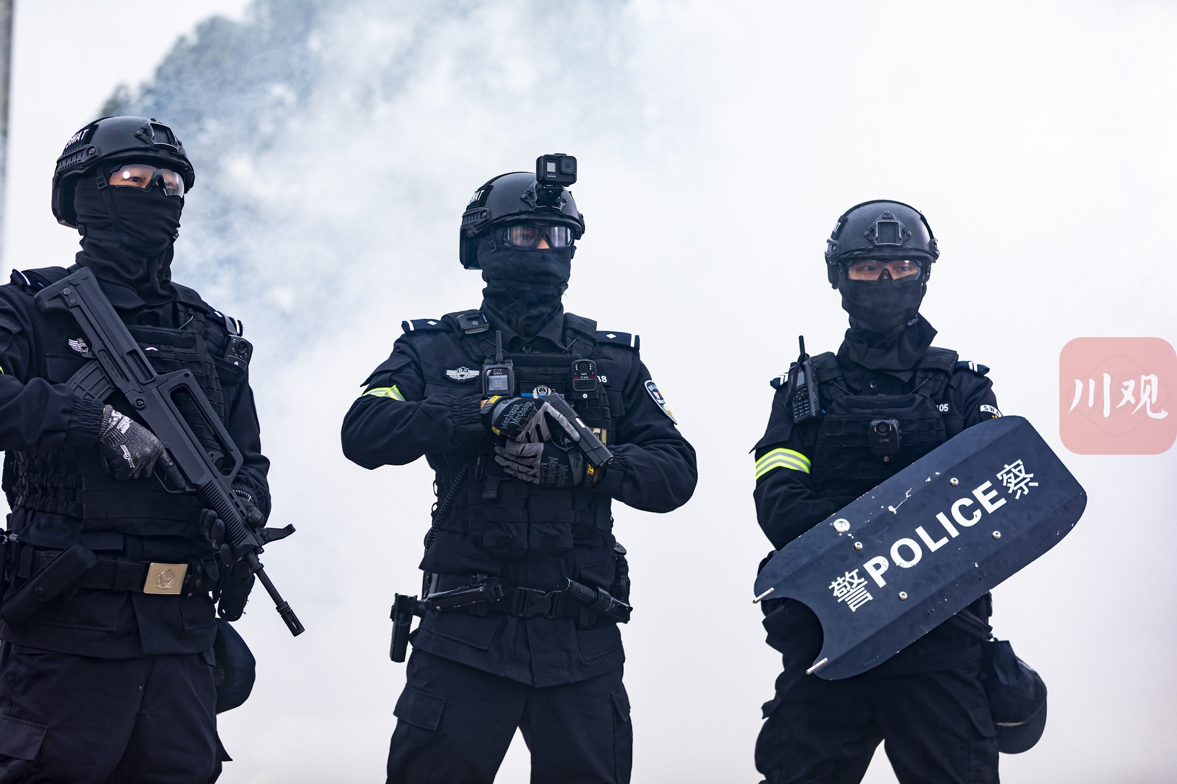夢境尋蹤:中國人民武裝警察部隊(duì)特種警察學(xué)院招生電話的迷霧與使命呼喚