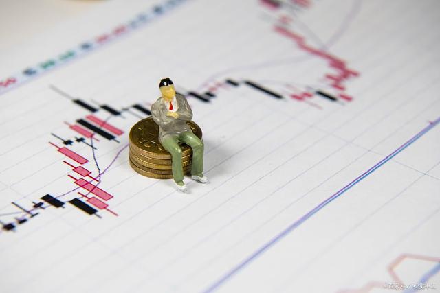 2025新澳天天開好彩：一場社會(huì)熱點(diǎn)下的多維博弈與深度爭議