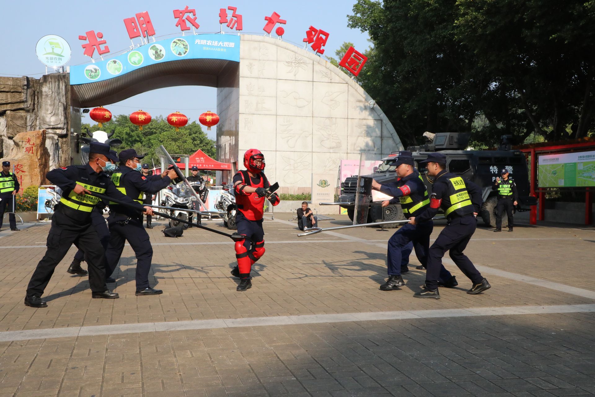 深度解析中國(guó)人民武裝警察部隊(duì)特種警察學(xué)院女生:挑戰(zhàn)與榮耀的全攻略