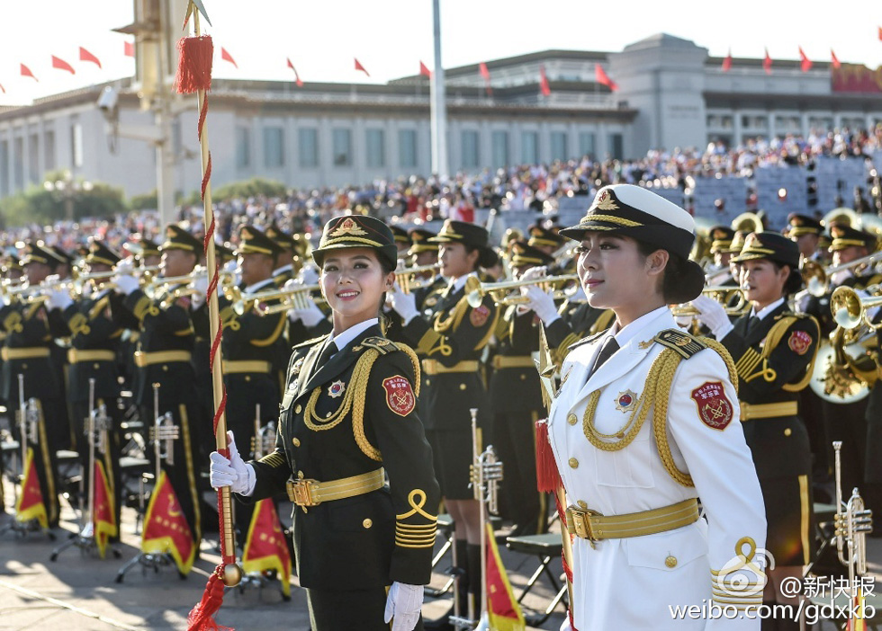 【奇遇】鏡頭內(nèi)外：中國人民解放軍儀仗隊(duì)女兵方隊(duì)與信念的凝結(jié)